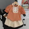 Moda Veraniega para Niñas, Ropa Linda para Bebés y Niños 2024 Nuevo Conjunto de Dos Piezas para Bebé Niña con Cuello de Encaje y Botones