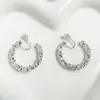 Pinzas para Orejas de Metal Plateado en Espiral Europeas y Americanas de Lujo Ligero Personalizadas Sin Perforación, Pendientes Giratorios de Moda para Celebridades de Internet