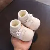 Zapatos Suaves para Bebés Pequeños Antes de Caminar para Primavera y Otoño de 0 a 1 Año Zapatos para Bebé Recién Nacido Niña y Niño Antideslizantes y Anticaídas 6-9 Meses