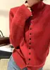 Chaqueta Cardigan de Punto con Botones Cuadrados y Cuello Semi Alto Estilo Coreano Corte Ajustado Versátil 2026 Otoño e Invierno Nuevo Suéter Top para Mujer