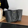 2025 Nueva Moda Trendy de Alta Calidad Bolso Grande de Hombro Cruzado Bolso Tote Versátil y Conveniente