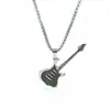 Collar de Acero de Titanio con Colgante de Guitarra Musical Moda Hip-Hop para Hombres Personalidad Creativa Combinación Joyería de Moda Colgante para Hombres y Mujeres
