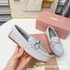 Novos Mocas Slip-On de Couro Genuíno com Laço para Verão 2026 para Mulheres, Sapatos Casuais Fashion Versáteis de Salto Baixo