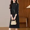[Selección Premium] Conjunto de Punto con Botones a la Moda Suéter para Mujer 2026 Nuevo Falda de Tiro Alto Adelgazante Top Otoño