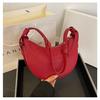 Bolsa transversal de ombro com design de nicho transfronteiriço 2024, nova bolsa transversal feminina com estampa de lichia, bolsa crescente, bolsa de axila da moda