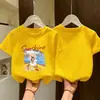 Camiseta de manga corta para niña 2026 nuevo estilo ropa de verano para niños top de dibujos animados elegante para niños mayores y pequeños camiseta base de algodón puro