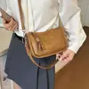 Bolsa de mão feminina nova diagonal da moda de um ombro bolsa de mão coreana luxo leve simples transversal atmosférica 2026 outono grande capacidade axila dia