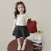 Conjunto estiloso de vestido suéter para primavera e outono para meninas, nova coleção 2026, moderno e adorável