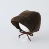 Gorro de estilo coreano para bebés y niños pequeños, sombrero moderno y versátil que cubre las orejas, nuevo sombrero retro de cuadros grandes para otoño/invierno para bebés