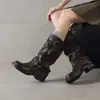 Botas de caña alta arrugadas estilo western cowboy de nicho de moda para mujer, adelgazantes