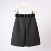 Saia Midi de Lã Feiyuan Feminina com Bolinhas, Corte Evasê, com Cinto e Zíper nas Costas, Nova Moda Versátil Cinza para Outono e Inverno
