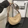 Nova Bolsa de Dumpling de Luxo para Mulheres 2026, Bolsa Transversal Versátil, Bolsa de Ombro da Moda para o Dia a Dia, Design de Nicho, Material de Couro