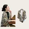 Lenço Versátil Fino de Algodão e Linho com Estampa Paisley Étnica Vintage para Viagem com Proteção Solar, Cachecol Quente, Véu Artístico com Borlas