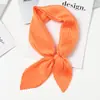 Bufanda cuadrada plisada monocromática de exportación para Corea del Sur para mujer Primavera y Otoño versátil rombo bufanda pequeña profesional bufanda pequeña decorativa bufanda