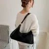 Bolso de gamuza para mujer de terciopelo moda 2026 simple para el trabajo bajo el brazo bandolera nuevo estilo textura de trabajo de un solo hombro retro