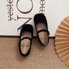 Sapatos de Princesa para Meninas Sapatos Pequenos de Couro Vermelho Infantil Modelo Novo 2026 Camurça Solado Macio Mary Jane Sapatos Individuais Estilosos para Meninas
