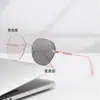 Gafas para Miopía Sensibles a la Luz que Cambian de Color Sin Marco Borde Cortado en Diamante Gafas Douyin de Gama Alta Anti-Luz Azul Gafas para Miopía Ultraligeras para Mujer