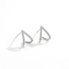 Aretes Triangulares en V de Plata Esterlina S925 Simples Moda Elegantes Femeninos Diseño Elegante Calado Aretes Pequeños de Zirconia Verano