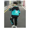 Conjunto de Primavera e Outono para Meninos, Roupa Esportiva Infantil, Novo Conjunto de Duas Peças Tendência Street Style para Meninos Primavera e Outono 2026