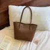Bolsa de mão retrô 2026 outono/inverno feminina bolsa tote trançada transfronteiriça bolsa de ombro de grande capacidade bolsa de axila bolsa de mão