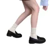 Mocassins femininos estilo britânico com sola grossa, nova coleção primavera/outono 2026, perfeitos com vestidos, cor preta, sapatilhas de bico profundo estilo coreano