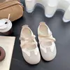 2026 Novos Sapatos de Solado Plano Respiráveis para Mulheres Moda Versátil Casual Estilo Ballet Sapatos de Treino Alemães Leves Confortáveis Sapatos Forrest Gump
