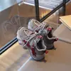 Tenis de piel para niña con cordones, nuevo estilo de otoño, zapatillas deportivas para niños medianos y grandes, suela suave, zapatos sencillos para niño.