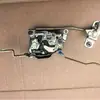 Conjunto de trava da porta traseira do caminhão Qingling F, bloco de trava da porta traseira do caminhão com trinco de haste de puxar, peças de fábrica originais