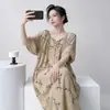 Camisola de Seda de Algodão para Mulheres, Novo Vestido de Verão Estilo Chinês, Vestido de Seda de Algodão Que Pode Ser Usado Fora, Roupa de Casa de Alto Padrão Extra Longa para Primavera e Outono