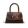 Bolsa de Mão Versátil em Couro Macio Texturizado 2025 Nova Moda Bolsa de Ombro Único Transversal Bolsa Quadrada Pequena Estilo Coreano Personalizado Padrão de Cobra