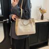 2025 Nova Bolsa de Ombro Urbana Simples de Grande Capacidade Moda Moderna Contraste de Cores Casual Trabalho Deslocamento Bolsa Tote