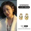 Brincos Elegantes Personalizados Estilo Coreano Simples Nicho Argola de Prata S925 Novos Brincos de Luxo para Mulheres Brincos de Pérola Atacado