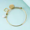 Pulsera Nueva Ajustable Amazon Transfronteriza Perla de Amor Acero Inoxidable 26 Letras Pulsera de Oro de 18K Venta al por Mayor para Mujeres