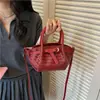 Bolsa de mão tecida para mulheres, nova bolsa asa vintage de grande capacidade 2026, bolsa simples de ombro e transversal