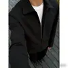 Sudadera gris otoño de imitación de dos piezas con media cremallera para hombre, chaqueta casual de alta gama con un look sofisticado y cuello alto