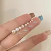 Brincos de Tarraxa Mini Pérola para Mulheres, Modernos e Versáteis, Simples e Elegantes, Adequados para o Dia a Dia e para Dormir Sem Precisar Retirá-los, com Pinos Banhados a Prata
