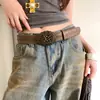 Cinturón marrón de remaches resistente estilo bohemio vintage para mujer, cuerda tejida de alta gama para la cintura para decoración de vestidos, moderno