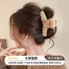Presilha de cabelo de pelúcia cor de café estilo coreano, um acessório de cabelo sofisticado e versátil para mulheres, tamanho grande, realça o volume do cabelo, estilo presilha de tubarão