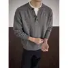 Suéter Masculino Outono/Inverno 2026 Novo Patchwork Color Block Falso Duas Peças Gola V Botão Tamanho Grande Top Solto de Alta Qualidade