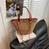 Bolsas de Alto Valor Estético para Mujer Primavera 2026 Nuevo Bolso de Hombro para Viajes Cotidianos Moda Diseño Sencillo de Nicho Bolso de Hombro Cruzado