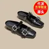 Mules Quadradas Versáteis com Fivela de Strass Estilo Francês para Mulheres, Novo Modelo de Verão 2026, Chinelos Elegantes Mary Jane com Bico Quadrado para Uso Externo