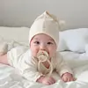 Sombrero para bebé niña para primavera y otoño, lindo sombrero de corte estilo coreano, sombrero con protección para los oídos para bebés y niños pequeños, dulce sombrero a prueba de viento con forma de corazón para salir