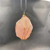 Piedra Cruda de Cristal Rosa Colgante de Seda Collar de Cristal Rosa para Hombres y Mujeres Fabricante Venta al por Mayor Joyería Transfronteriza Hecho a Mano