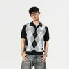Elegante camisa polo de punto retro con patrón de diamantes de manga corta para hombre, nuevo estilo de verano 2026, estilo old money, fresca y cómoda de media manga
