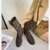 Pantalones de bota plisados para mujer, nueva colección otoño 2026, tacón grueso, botines que aumentan la altura, versátiles con faldas, botines estilo motero Martin