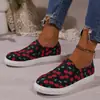 Zapatos de Lona Transfronterizos Europeos y Americanos, Nuevos Modelos para Mujer para Exportación, Zapatos Slip-On al por Mayor para Mujer, Primavera y Otoño, Tallas Grandes, Punta Redonda, Tallas Grandes al por Mayor