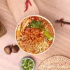 Fideos Instantáneos con Cerdo Crujiente, Aceite Rojo Picante, Pecho de Res con Tomate Ácido y Fideos Instantáneos Convenientes para un Snack Rápido por la Noche