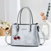 Bolsa de Ombro Vintage em Formato de Meia-Lua com Estampa de Cobra, Bolsa Transversal 2 em 1 para Axila Feminina, Bolsa Hobo de Couro PU