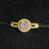 Versa Europa y Estados Unidos transfronterizo geométrico nicho nuevo anillo de boda Medio Oriente latón chapado en oro microincrustado circón nicho diseño de lujo ligero