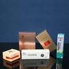 Caja de embalaje exterior para cosméticos y mascarillas faciales, caja de cartón blanca para productos de cuidado de la piel, cartón con impresión UV personalizable.